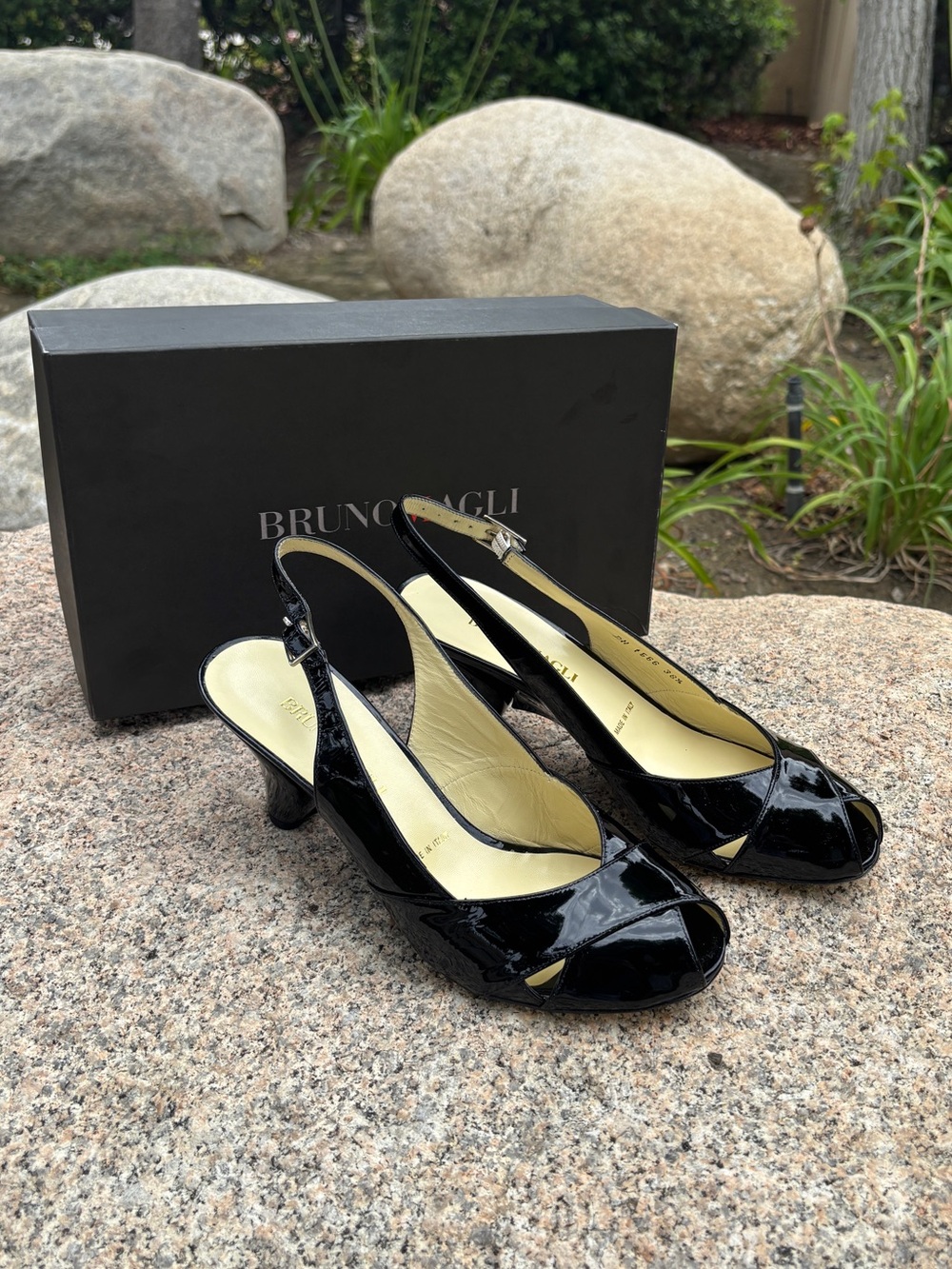 Size 8 NWT Vintage Bruno Magli Women's Black Patent Leather Slingback Heels